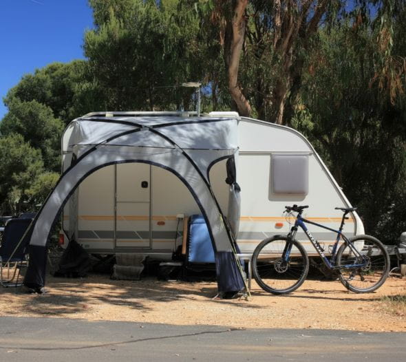 Travel trailers & motorhomes Campsites